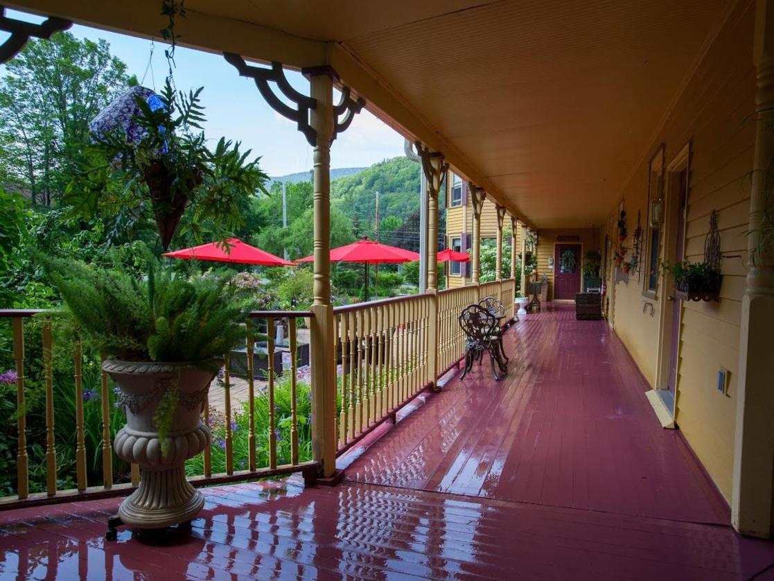 The Fairlawn Inn Хантер Экстерьер фото